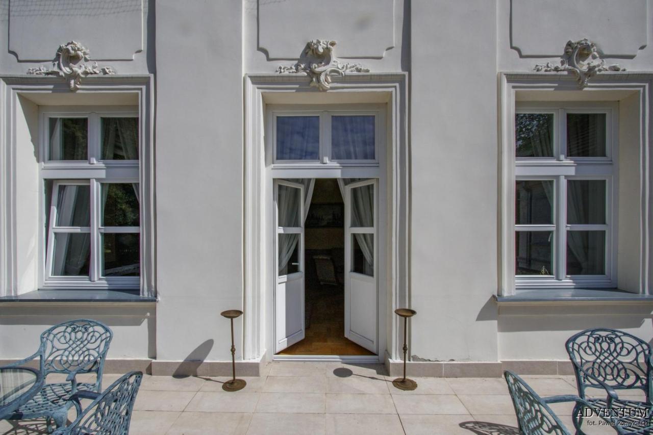 Palac Pod Kampinosem - Blisko Warszawy Leszno  Exterior foto